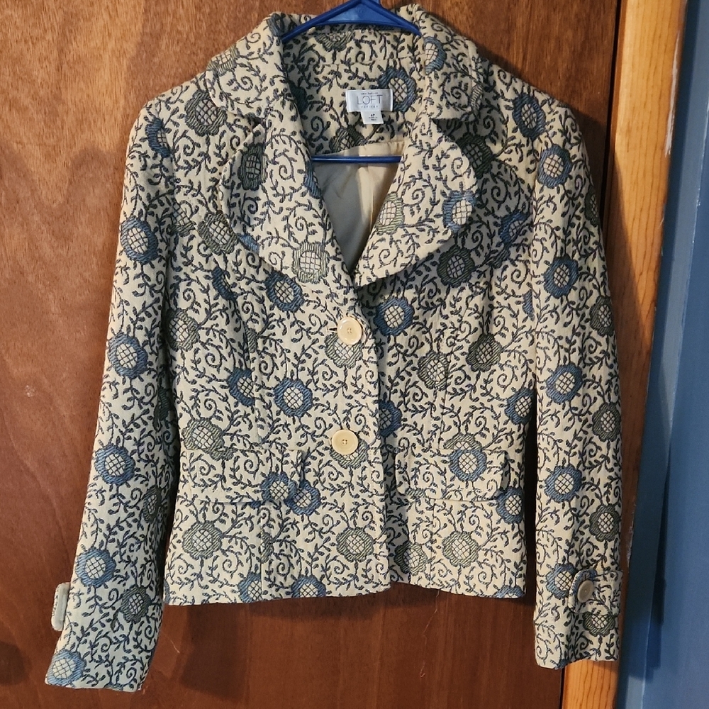 LOFT Blue and Cream Jaquard Floral Blazer
